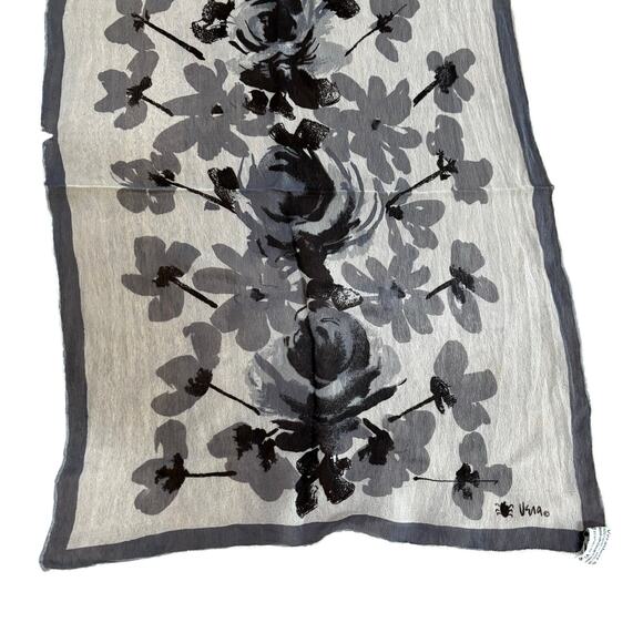 Vintage VERA gray & beige chiffon silk scarf flowers floral art-to-wear FLAW - Picture 2 of 9